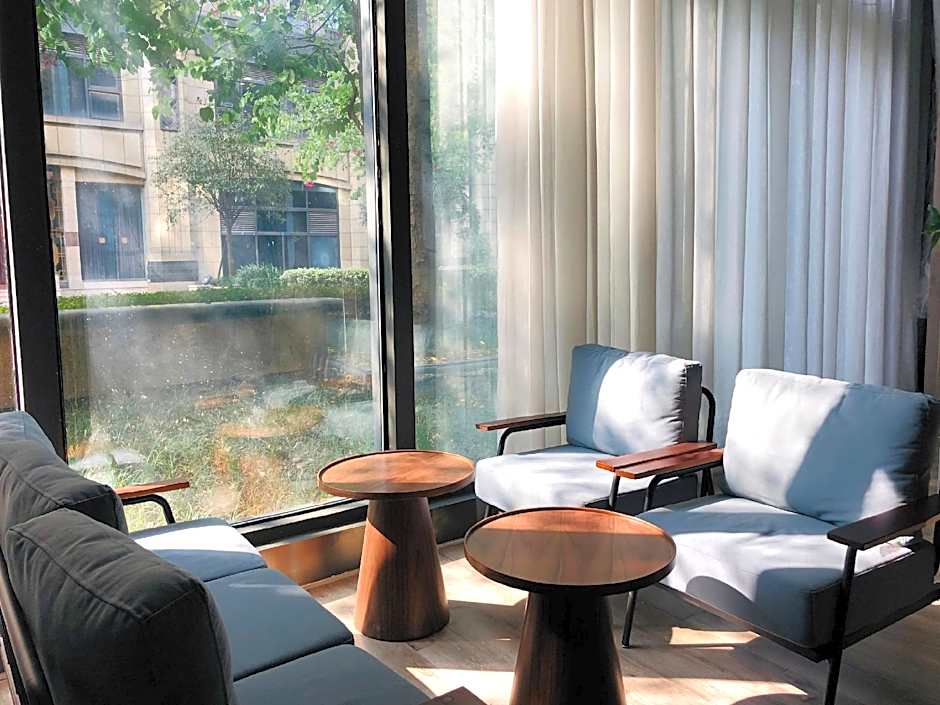 Atour Light Hotel Chengdu Hongpailou Metro Station – Chengdu, IL