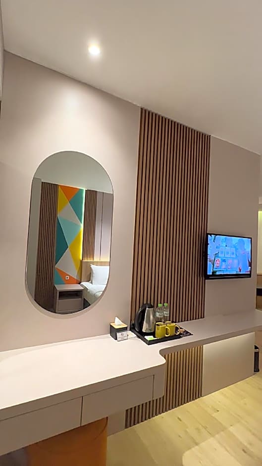 Alexander Hotel Tegal