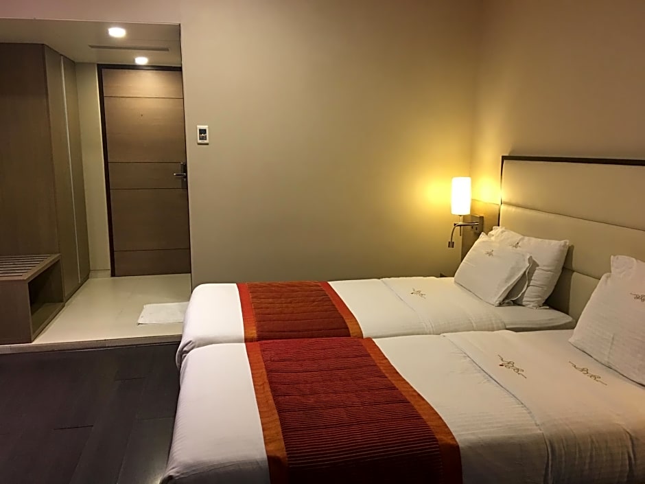 Hotel Landmark Annexe