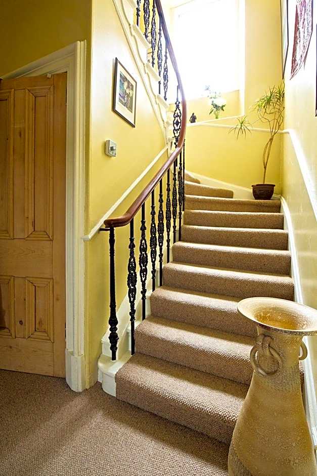 Dupplin152 bed and breakfast