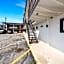 Broadway Inn
