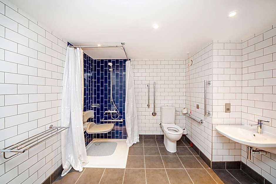 Holiday Inn Reading South M4 Jct 11 By IHG