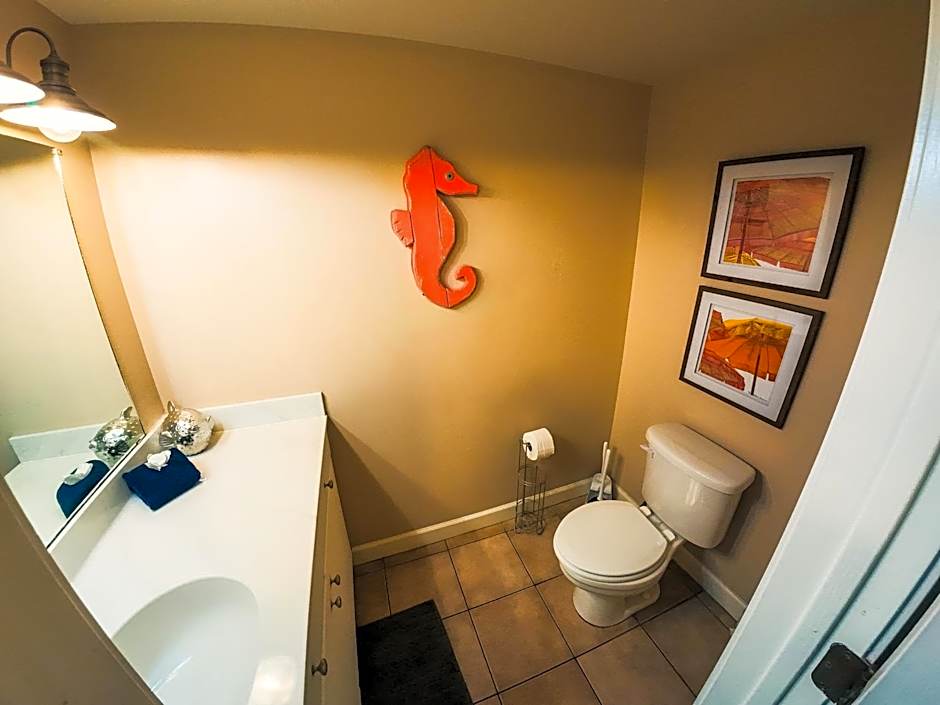 Beach Condo at the Shores of Panama Condos - Unit 918