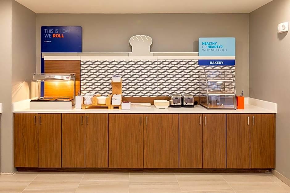 Holiday Inn Express & Suites Englewood - Denver South By IHG