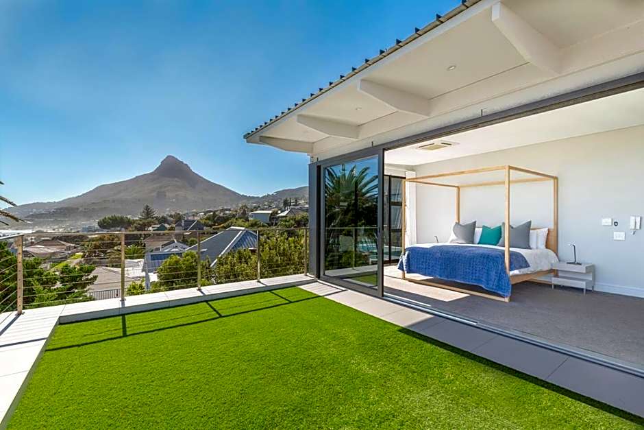 Amara 2 -Designer Penthouse with Solar Power