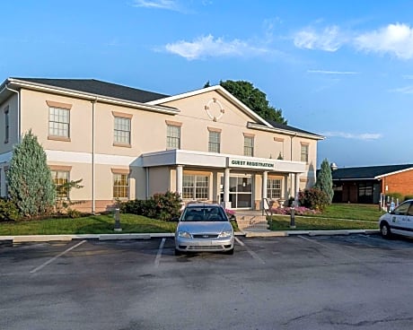 Quality Inn & Suites Skyways