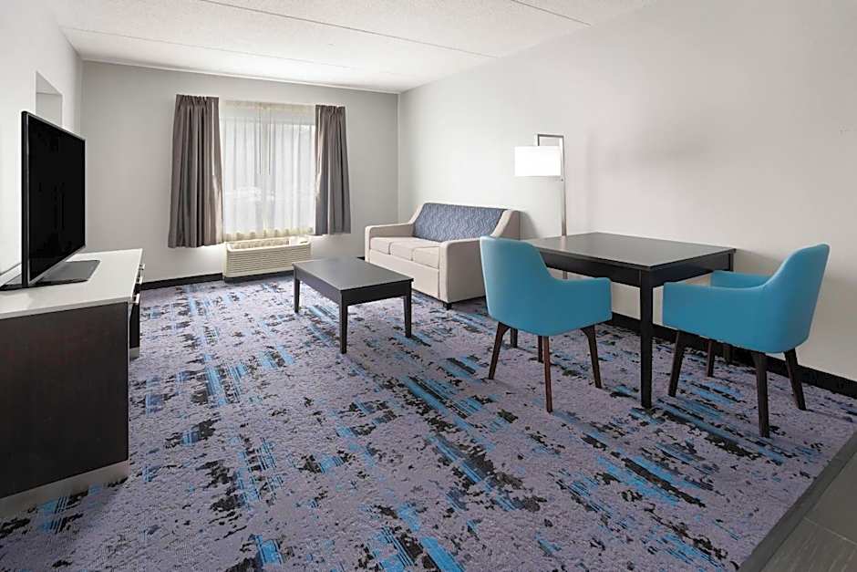 Hawthorn Extended Stay by Wyndham Chambersburg