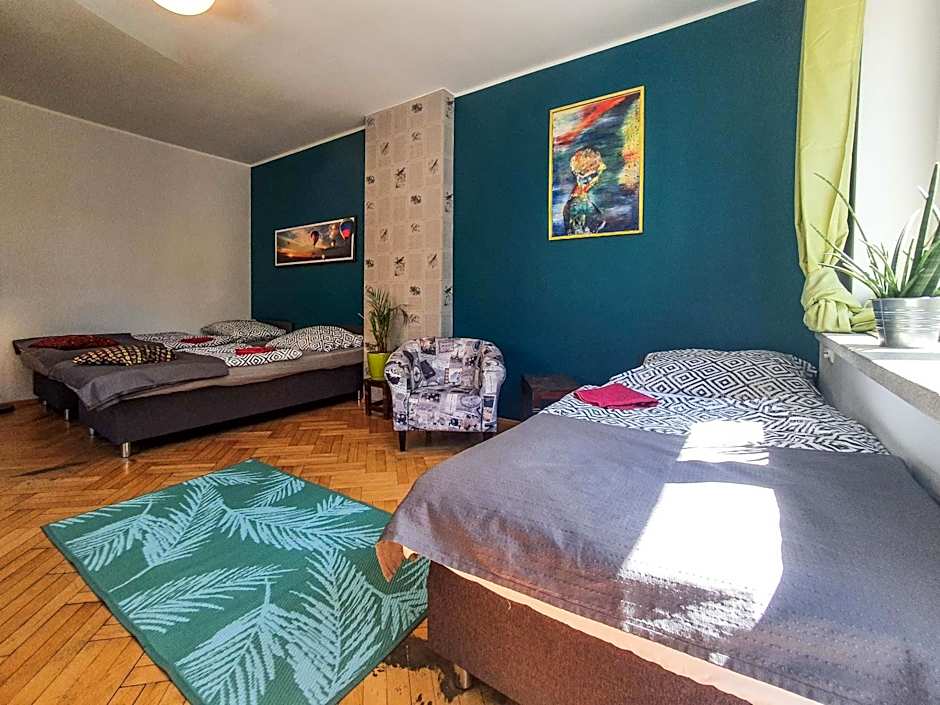 Hostel Mazurska 8a