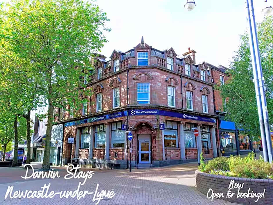 Darwin Stays - Service Accommodation in Newcastle under Lyme City Centre