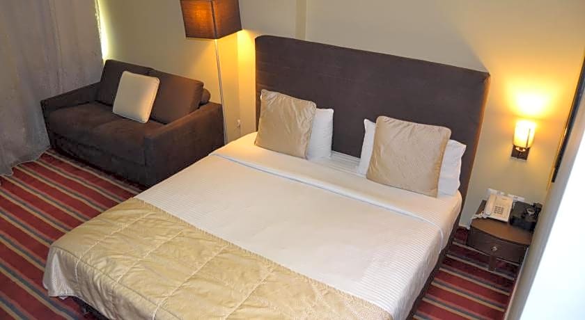 The J Hotel and Spa