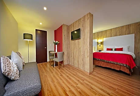 Queen Suite with Two Queen Beds - Non-Smoking
