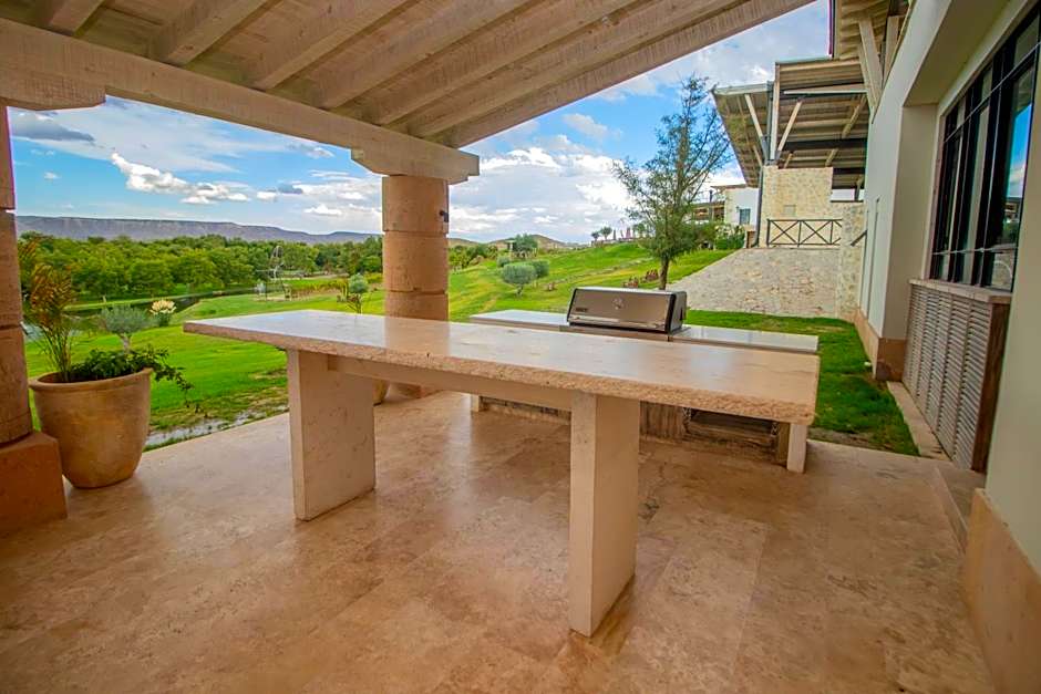 Hotel Vinícola Parvada by Lumina