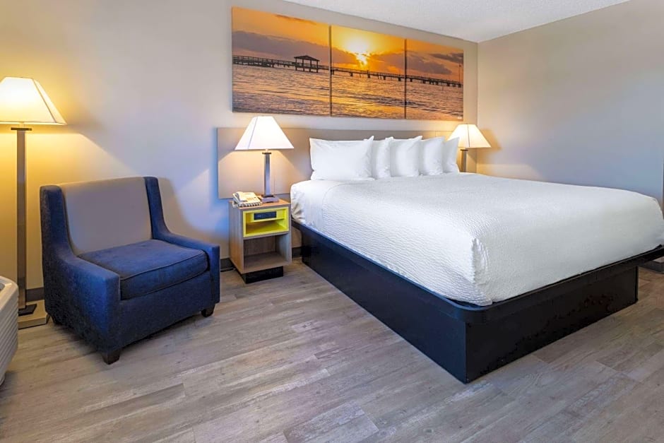 Days Inn & Suites by Wyndham Cherry Hill - Philadelphia