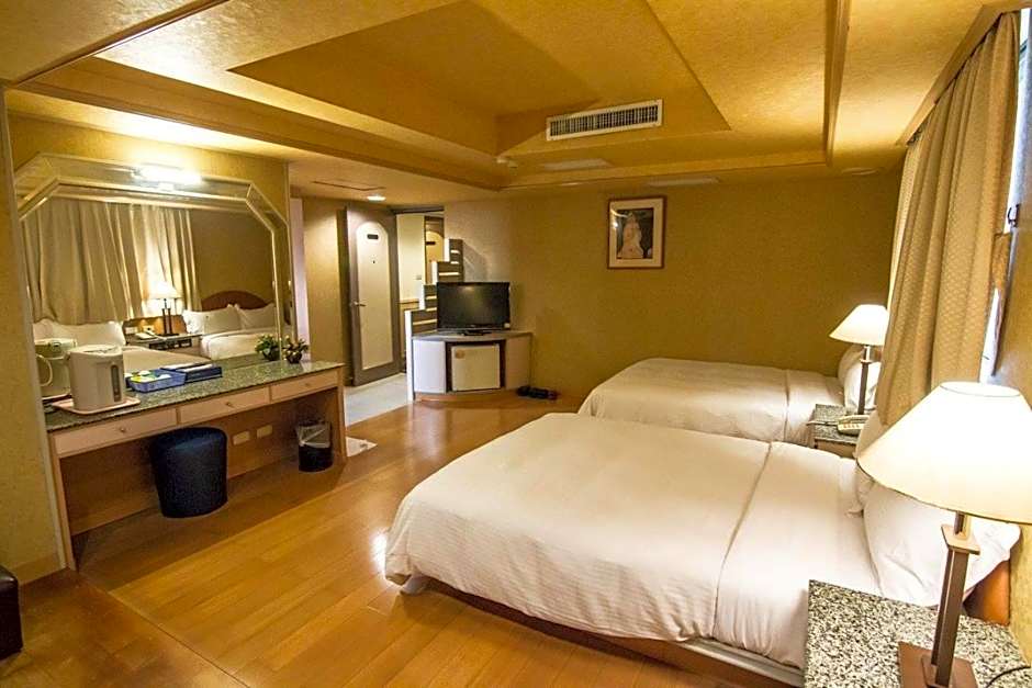 Katherine Plaza Hotel