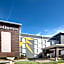 La Quinta Inn & Suites by Wyndham Atlanta Airport