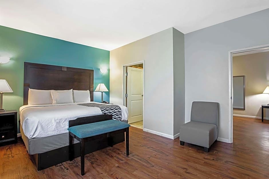 La Quinta Inn & Suites by Wyndham Panama City Beach