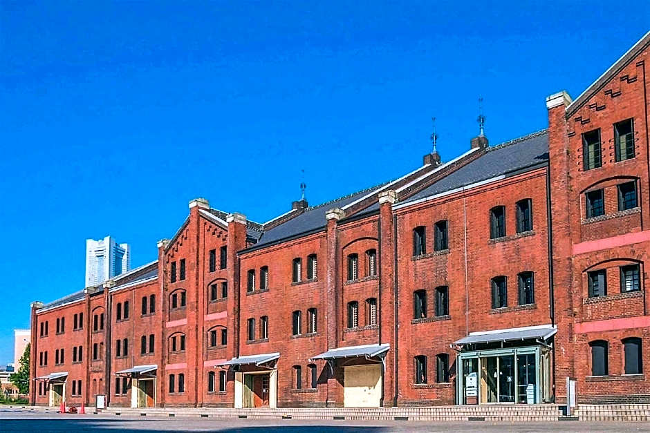 Kawasaki Station Inn