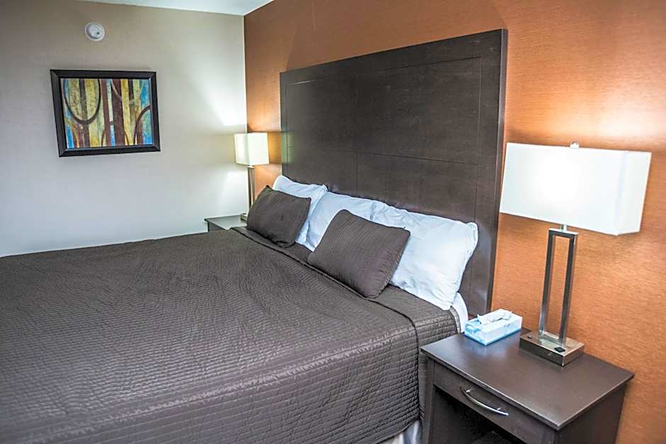 Mississauga Gate Inn