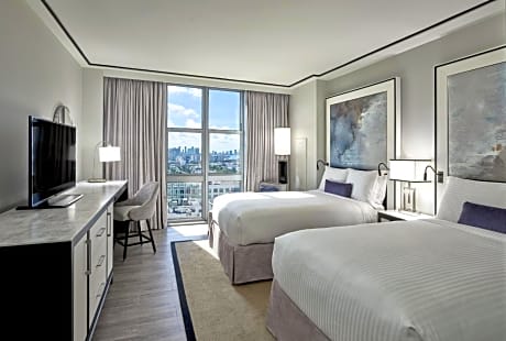 Double Room with City Skyline View 