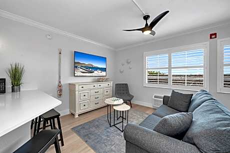 Bay View King Suite