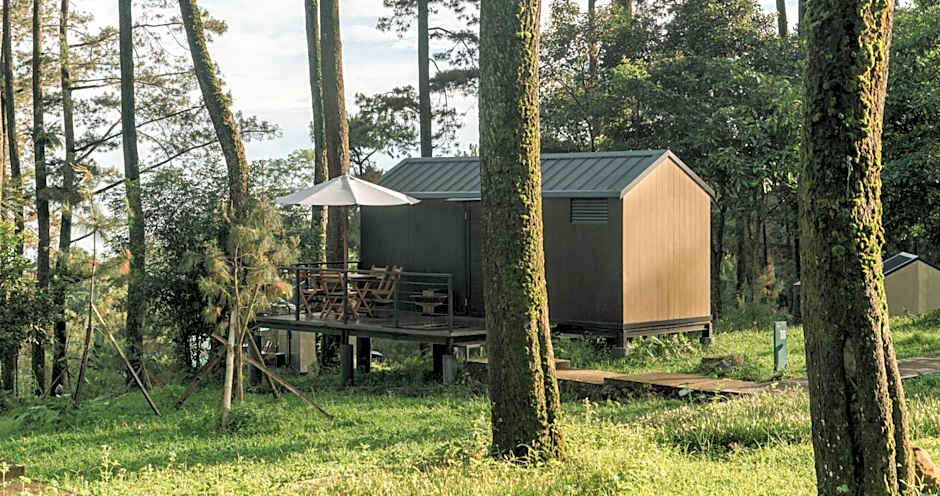 Bobocabin Pacet, Mojokerto