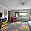 Days Inn and Suites by Wyndham Kansas City South