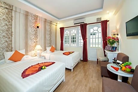 Deluxe Double or Twin Room with City View