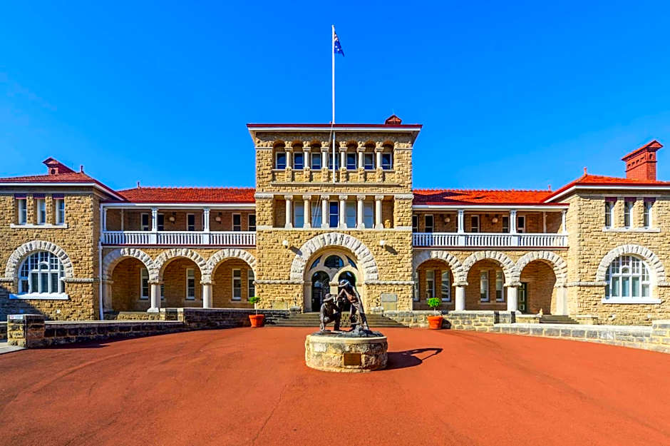 Metro Hotel Perth City