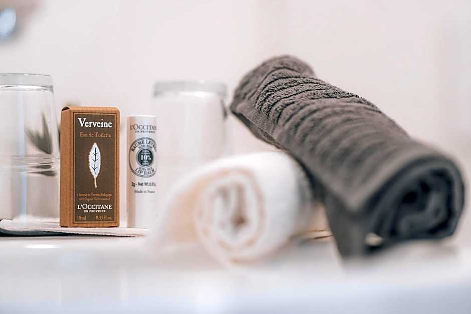 Sleep Point - Self Check in Hotel