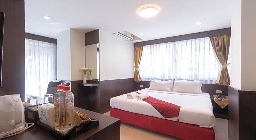 Gusto Pratunam Hotel