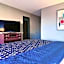 American Inn Cedar Rapids South