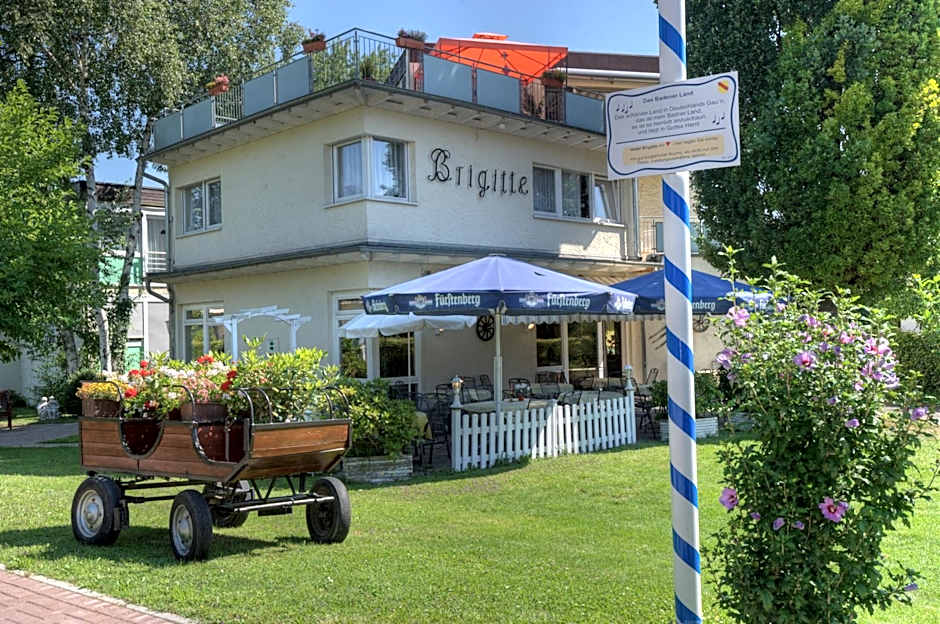 Photo 1 of 38 of Hotel Brigitte