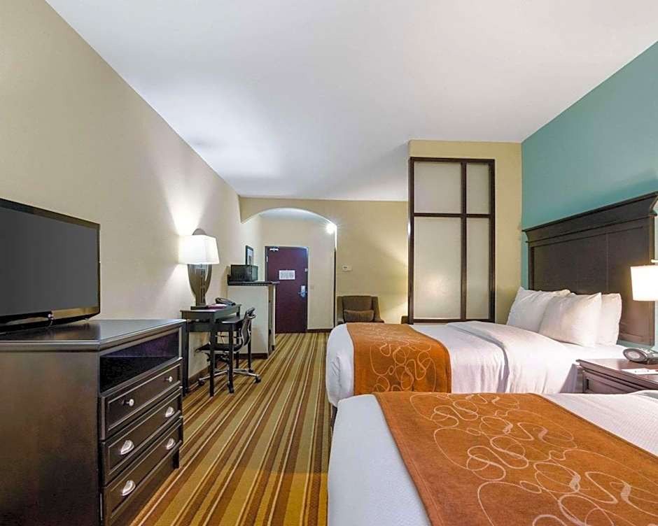 Comfort Suites Topeka Northwest