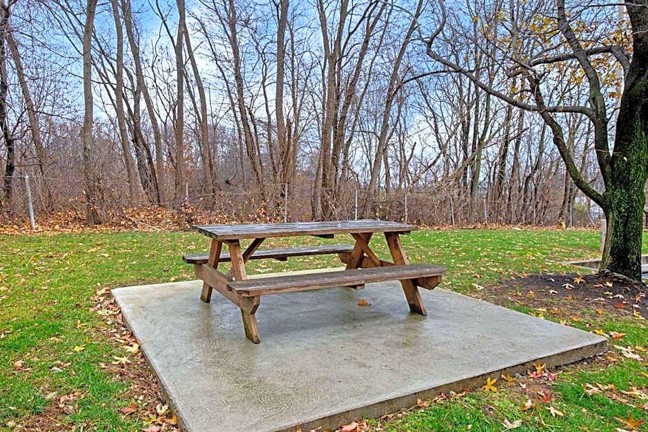 La Quinta Inn & Suites by Wyndham Harrisburg Airport Hershey