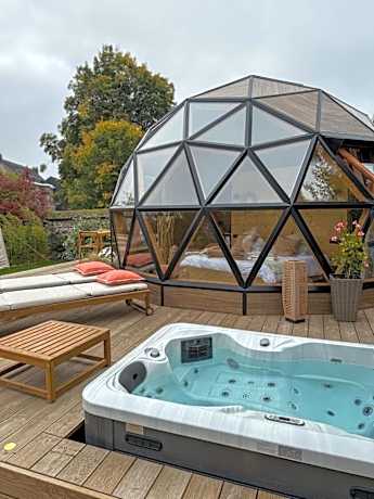 Deluxe Bungalow with Garden View