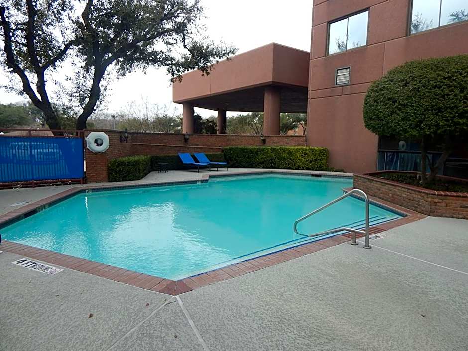 Sonesta Suites Dallas Park Central