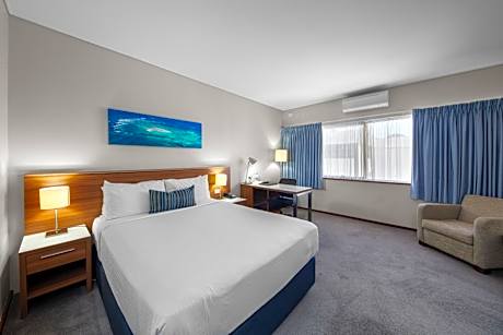 Deluxe Double Room (Adults Only)