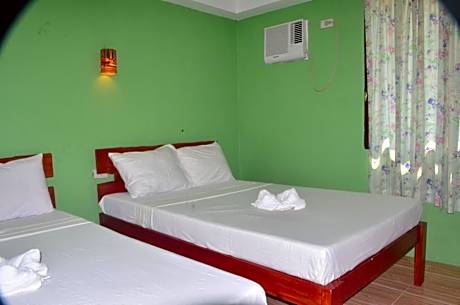 Family Deluxe Double or Twin Cottage