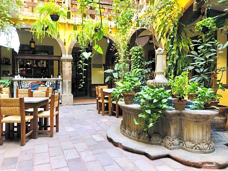 Hotel Mansión Virreyes by Rotamundos