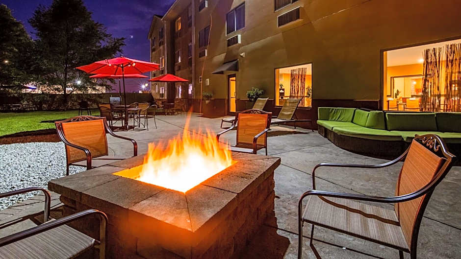 Best Western Plus Whitewater Inn