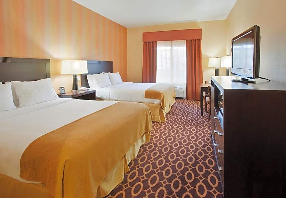 Holiday Inn Express & Suites Sacramento NE Cal Expo By IHG