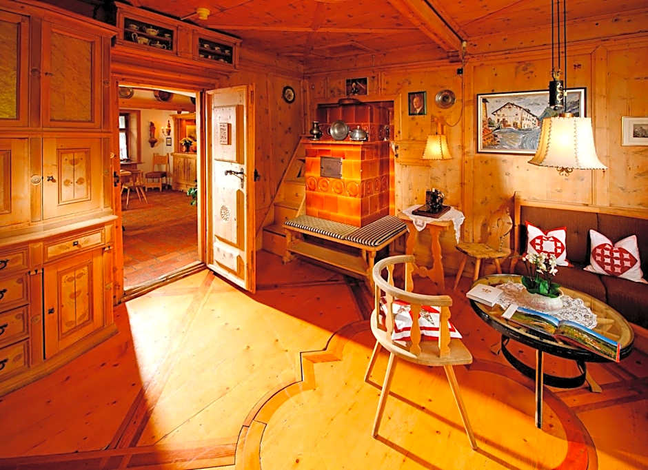 Relais & Châteaux Schlosshotel Chastè - Scuol Tarasp