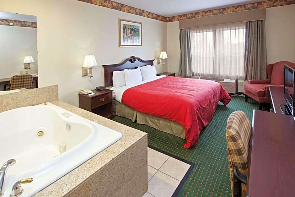 Country Inn & Suites by Radisson, Elkhart North, IN