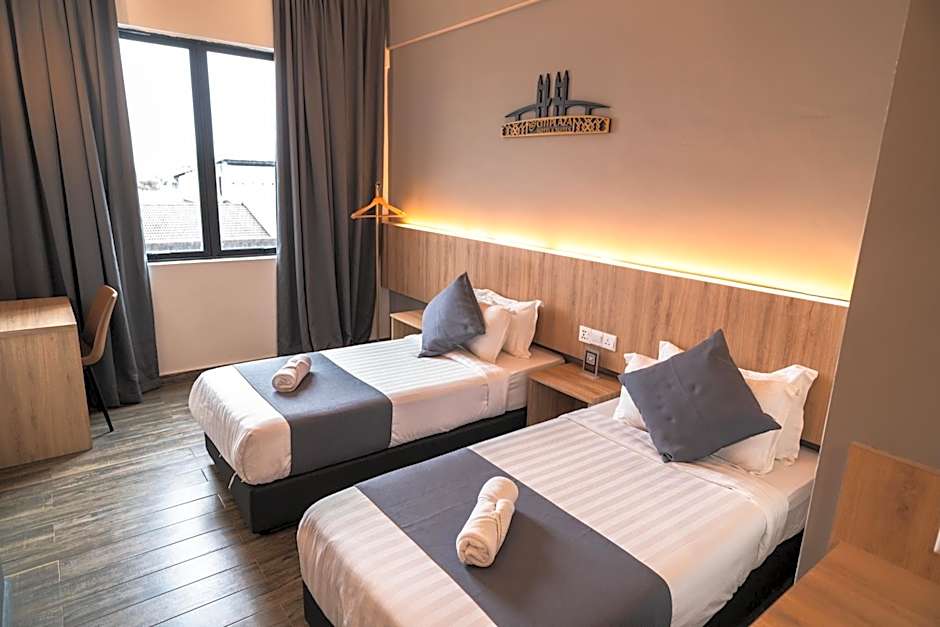 DJ Citi Plaza Hotel & Suites