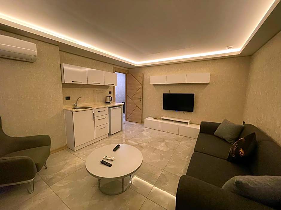 Le Luxe Suites Hotel