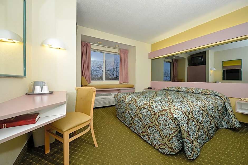Americas Best Value Inn - East Syracuse