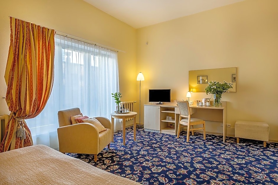 Grata by Centrum Hotels