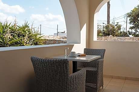 Grand Spa Sea View Suite Private Jacuzzi