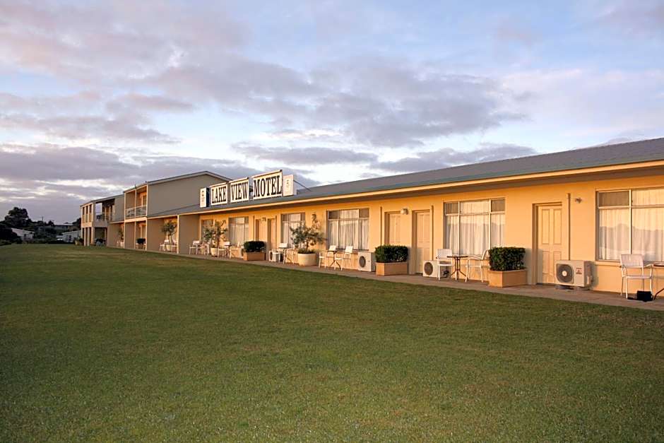 Lakeview Motel & Apartments