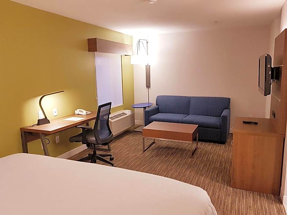 Holiday Inn Express and Suites Surrey By IHG
